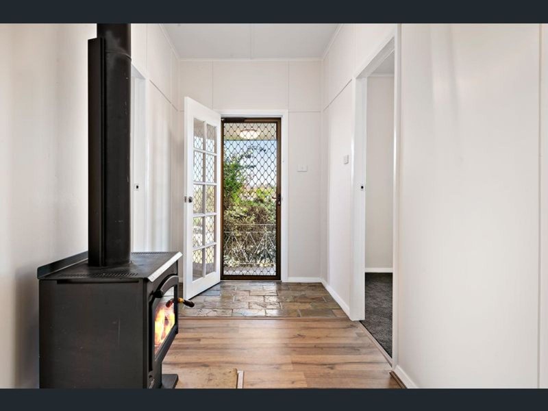 8 Seventh Street, Weston NSW 2326