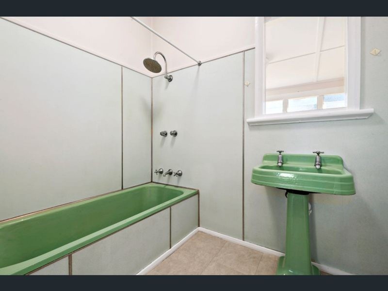 8 Seventh Street, Weston NSW 2326