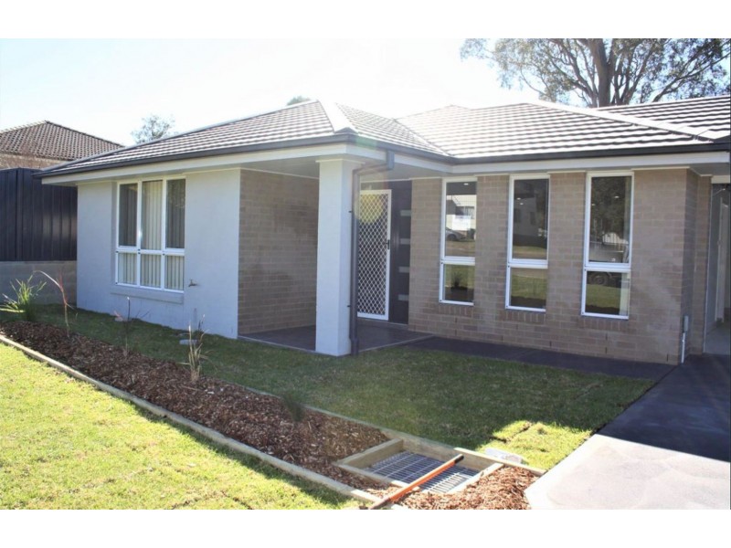 2/9 Hampden Street, Kurri Kurri NSW 2327