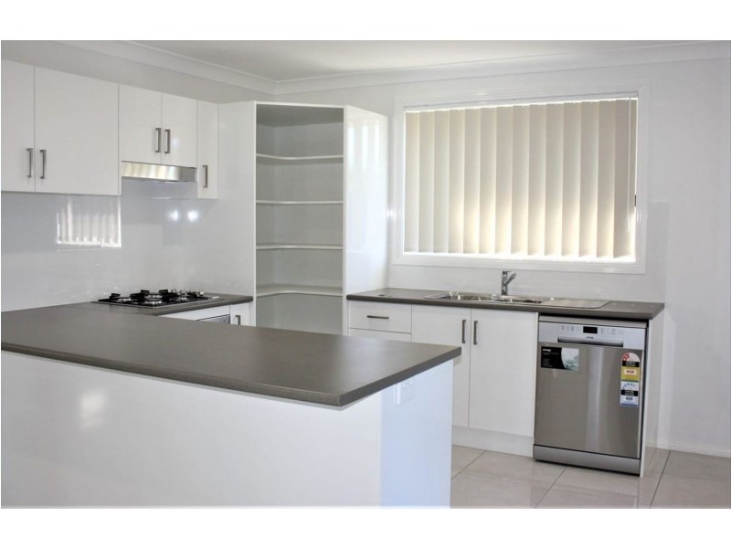 2/9 Hampden Street, Kurri Kurri NSW 2327