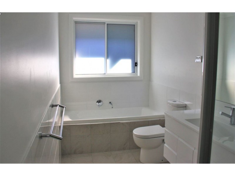 2/9 Hampden Street, Kurri Kurri NSW 2327