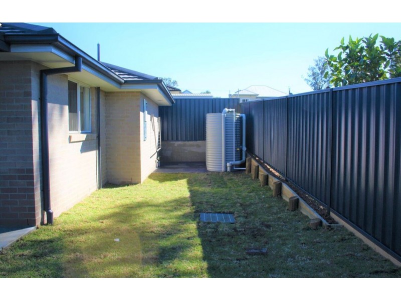 2/9 Hampden Street, Kurri Kurri NSW 2327
