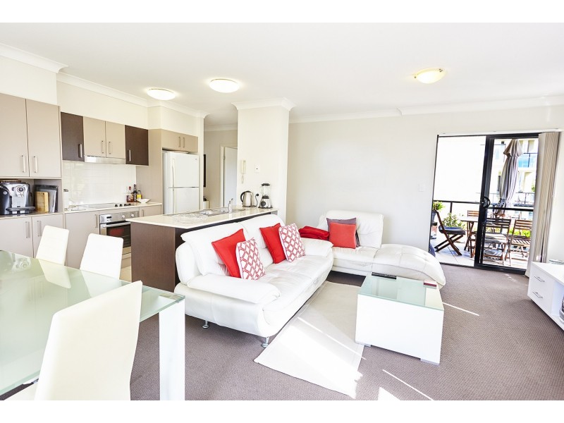 12/111-113 Golden Four Drive, Bilinga QLD 4225