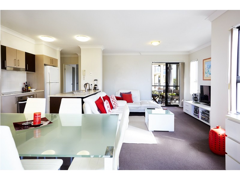 12/111-113 Golden Four Drive, Bilinga QLD 4225