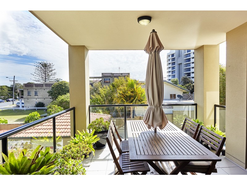 12/111-113 Golden Four Drive, Bilinga QLD 4225