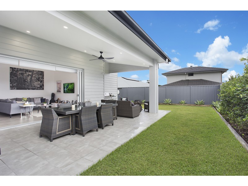 45 Lorikeet Drive, Tweed Heads South NSW 2486