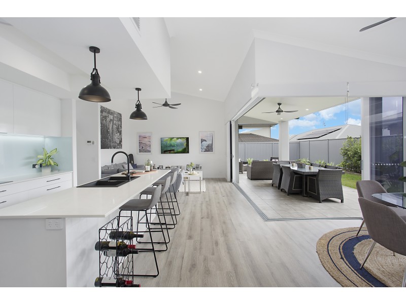 45 Lorikeet Drive, Tweed Heads South NSW 2486