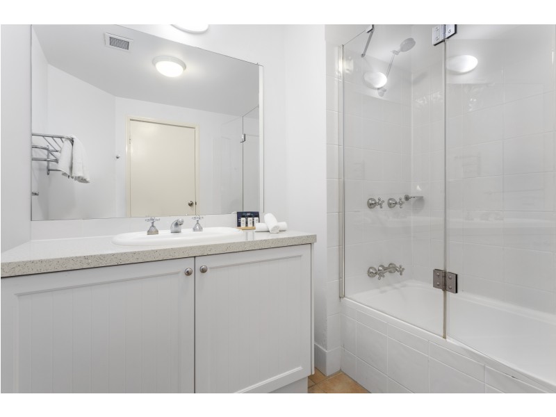 154-156/99 Griffith Street, Coolangatta QLD 4225