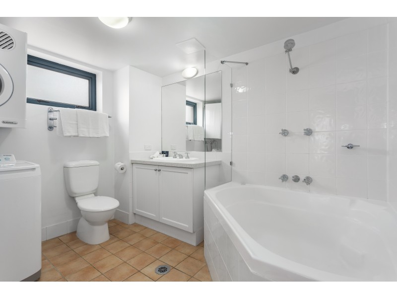 154-156/99 Griffith Street, Coolangatta QLD 4225