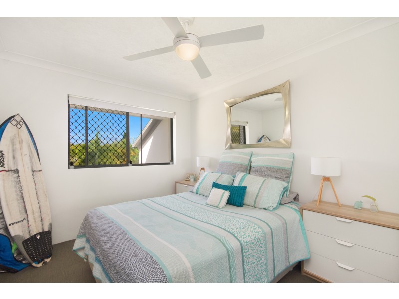 25/147-149 Golden Four Drive, Bilinga QLD 4225