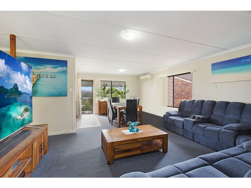 64 Hillcrest Avenue, Tweed Heads South NSW 2486