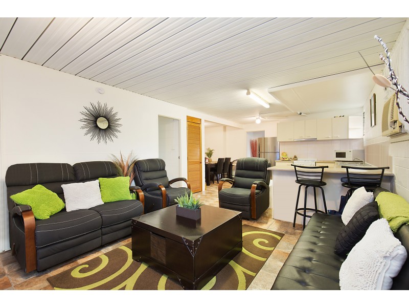 64 Hillcrest Avenue, Tweed Heads South NSW 2486