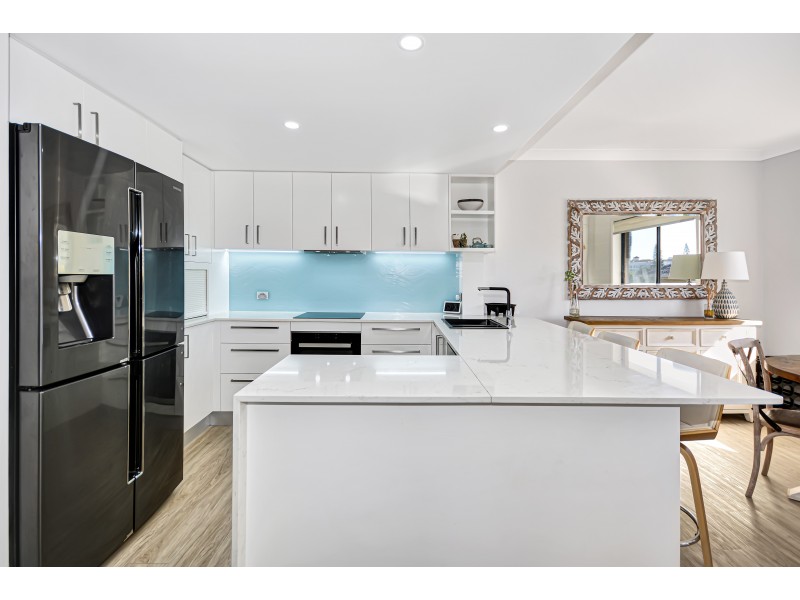 8/20-22 Dutton Street, Coolangatta QLD 4225