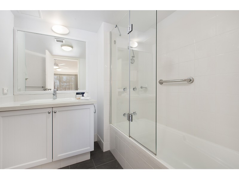 247-249/99 Griffith Street, Coolangatta QLD 4225