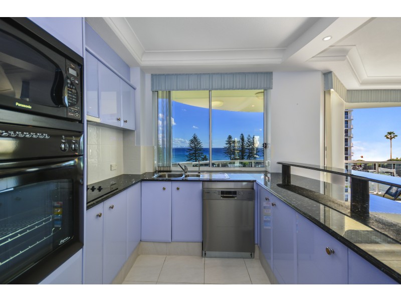 12/4-6 Eden Avenue, Rainbow Bay QLD 4225