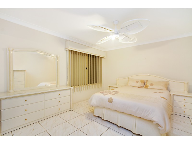 16 Huntingdale Place, Banora Point NSW 2486