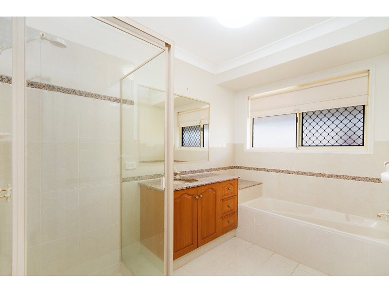 16 Huntingdale Place, Banora Point NSW 2486