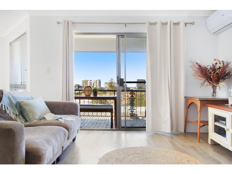 13/126 Musgrave Street, Coolangatta QLD 4225