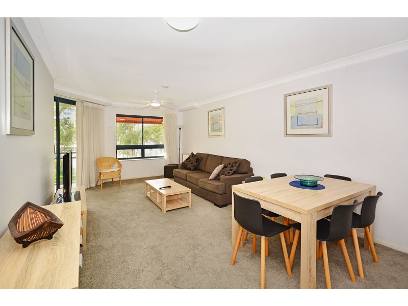211/99 Griffith Street, Coolangatta QLD 4225