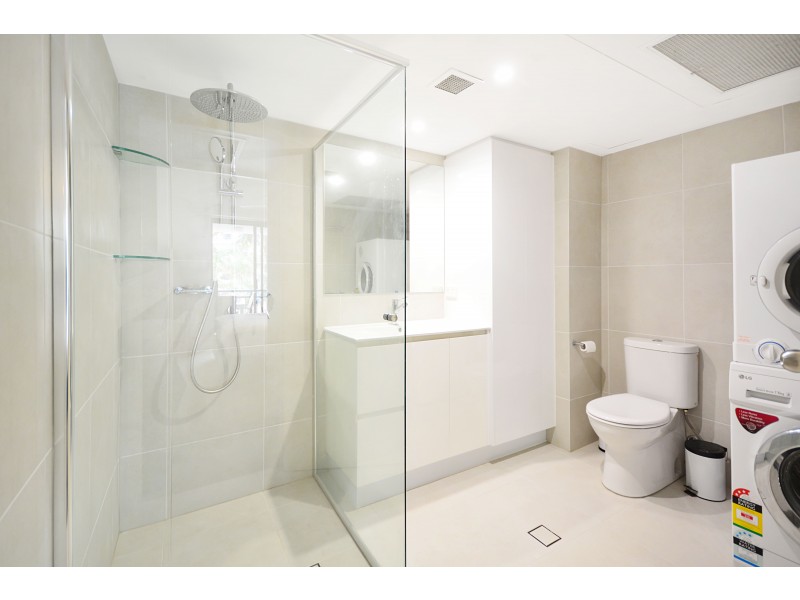 211/99 Griffith Street, Coolangatta QLD 4225
