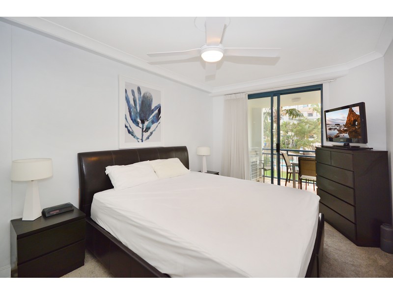 211/99 Griffith Street, Coolangatta QLD 4225