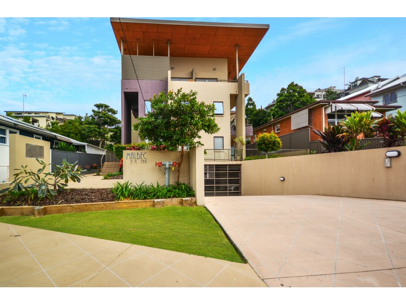 8/77 McLean Street, Coolangatta QLD 4225