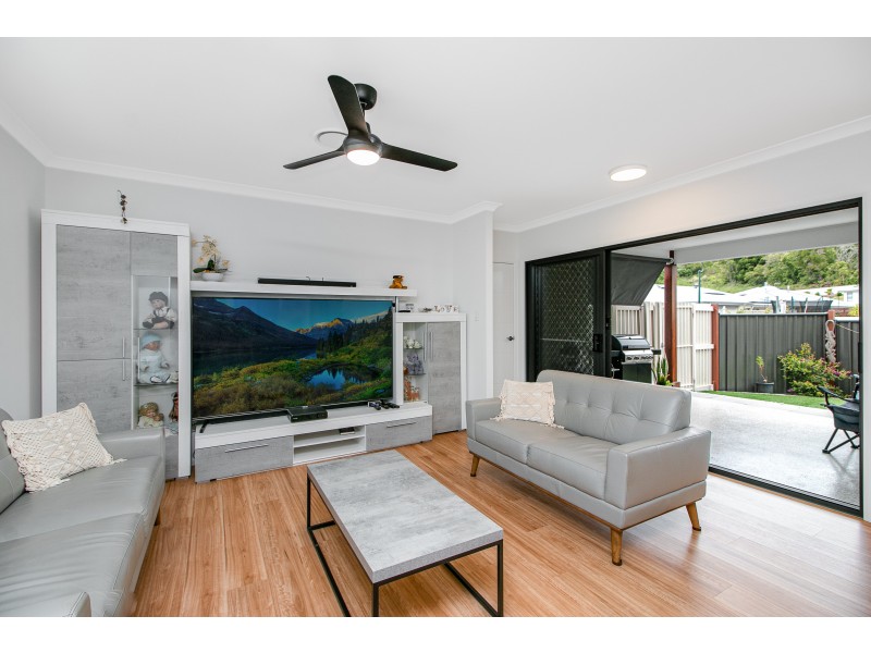 25 Lorikeet Drive, Tweed Heads South NSW 2486