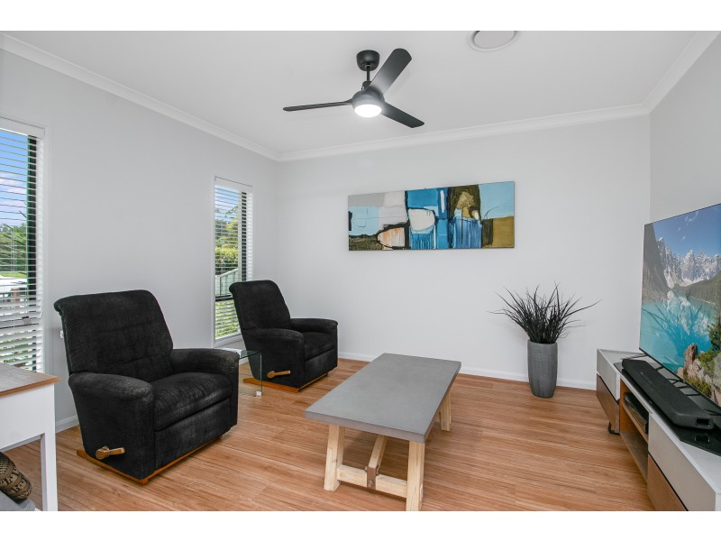 25 Lorikeet Drive, Tweed Heads South NSW 2486