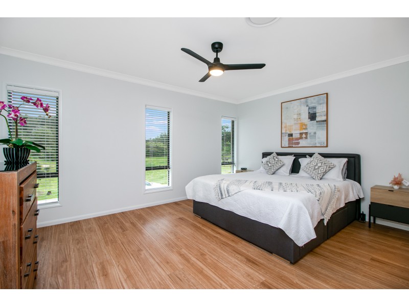 25 Lorikeet Drive, Tweed Heads South NSW 2486