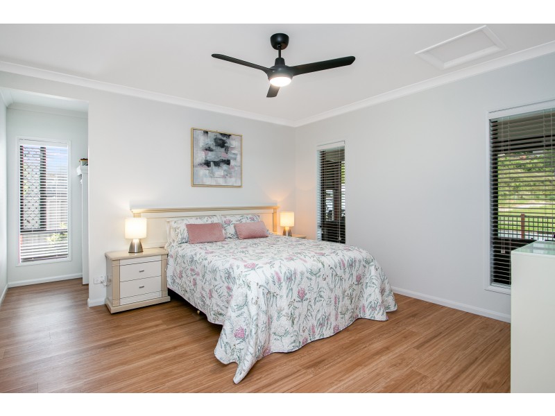 25 Lorikeet Drive, Tweed Heads South NSW 2486