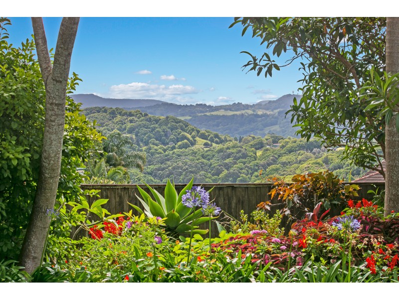 8 Glenbrae Drive, Terranora NSW 2486