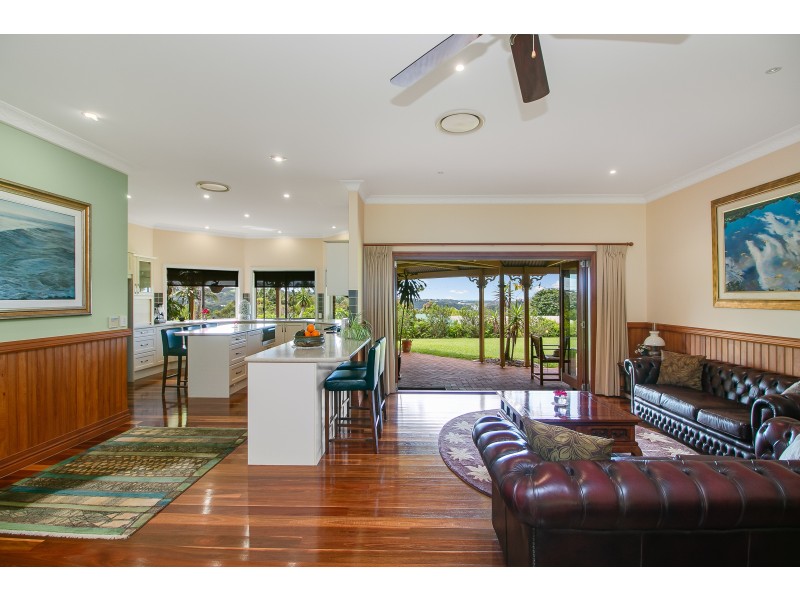 8 Glenbrae Drive, Terranora NSW 2486