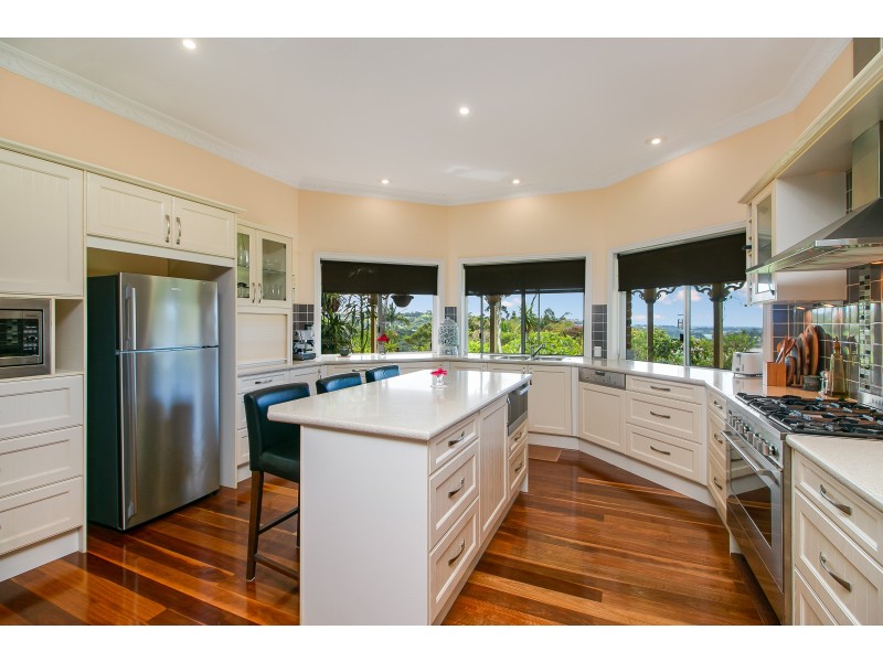 8 Glenbrae Drive, Terranora NSW 2486