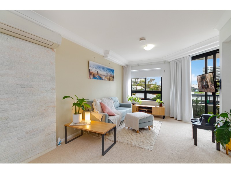 246/99 Griffith Street, Coolangatta QLD 4225