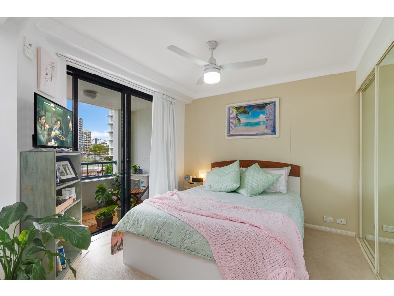 246/99 Griffith Street, Coolangatta QLD 4225