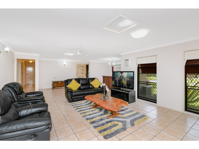 102 Sunset Boulevard, Tweed Heads West NSW 2485
