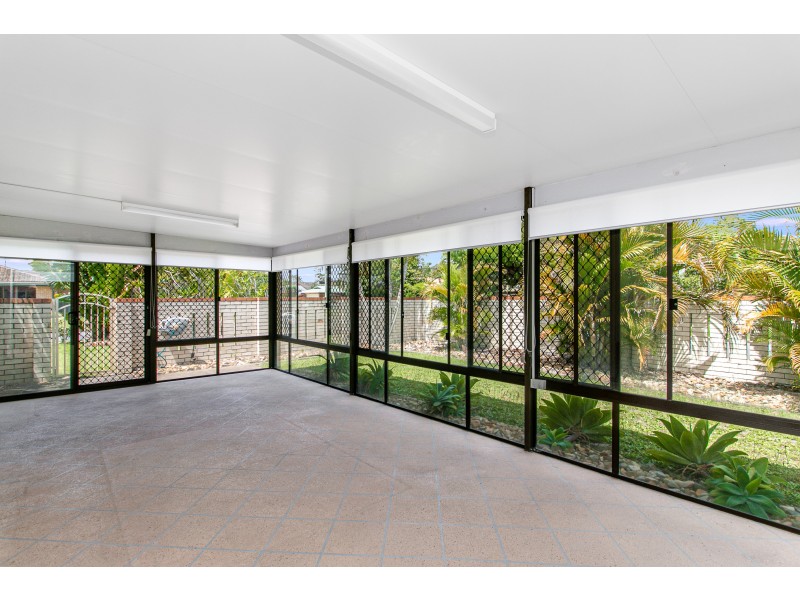 102 Sunset Boulevard, Tweed Heads West NSW 2485
