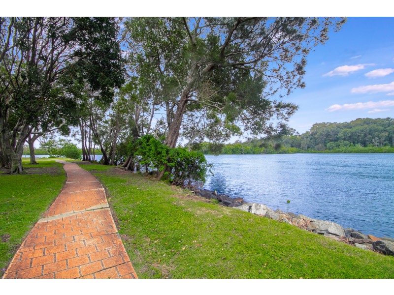 1/109 Sunset Boulevard, Tweed Heads West NSW 2485