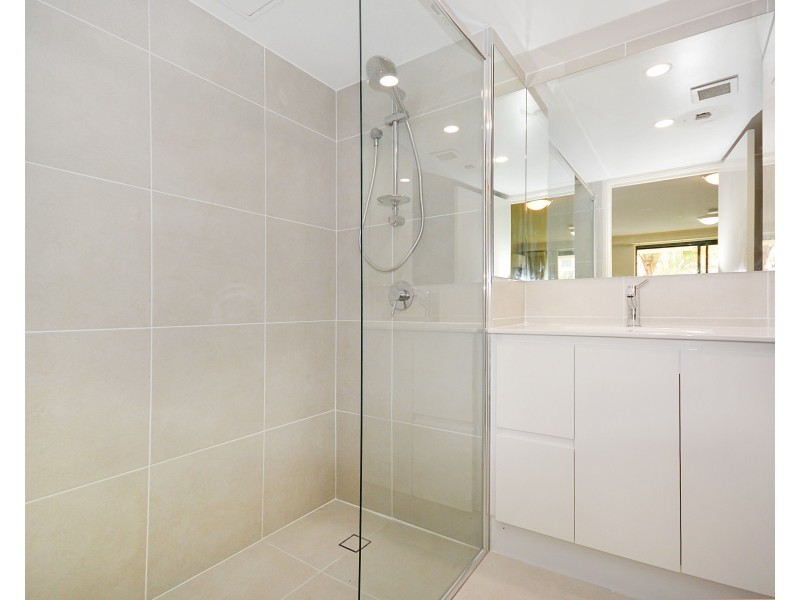 213/99 Griffith Street, Coolangatta QLD 4225