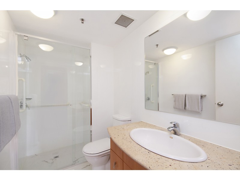 302/88 Marine Parade, Coolangatta QLD 4225