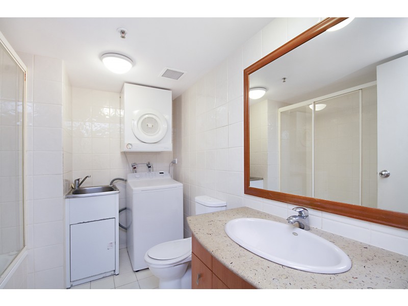 302/88 Marine Parade, Coolangatta QLD 4225