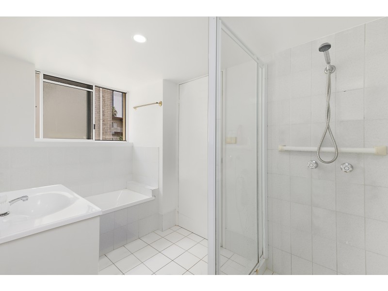 4/18-20 Garrick Street, Coolangatta QLD 4225