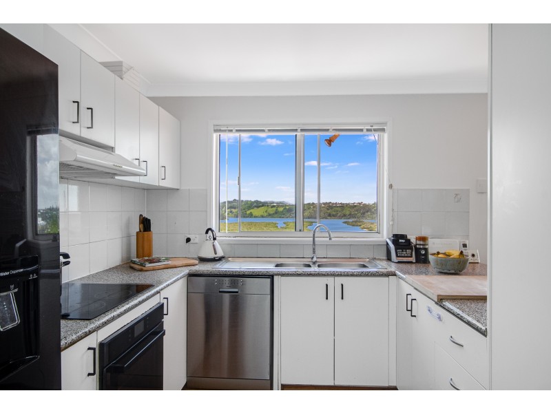 37 Lakeview Parade, Tweed Heads South NSW 2486