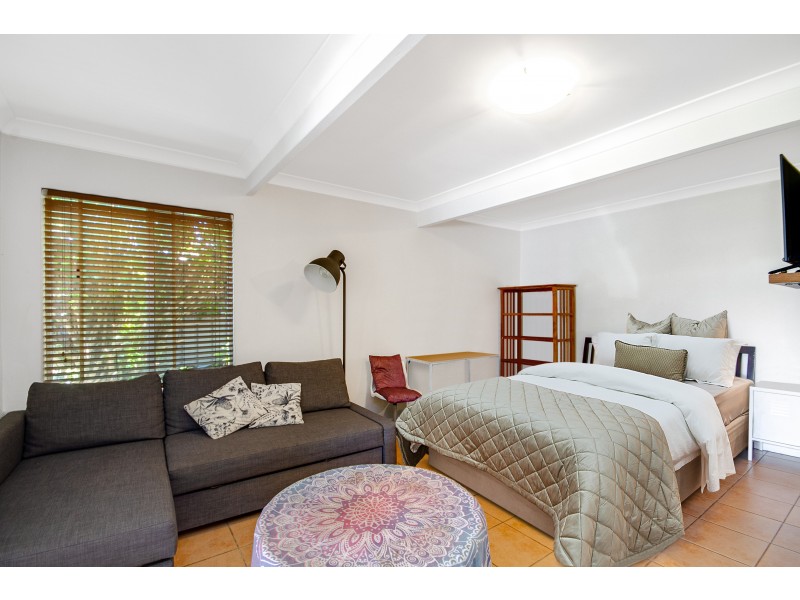 37 Lakeview Parade, Tweed Heads South NSW 2486