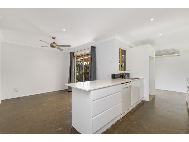 21 Bambaroo Crescent, Tweed Heads NSW 2485