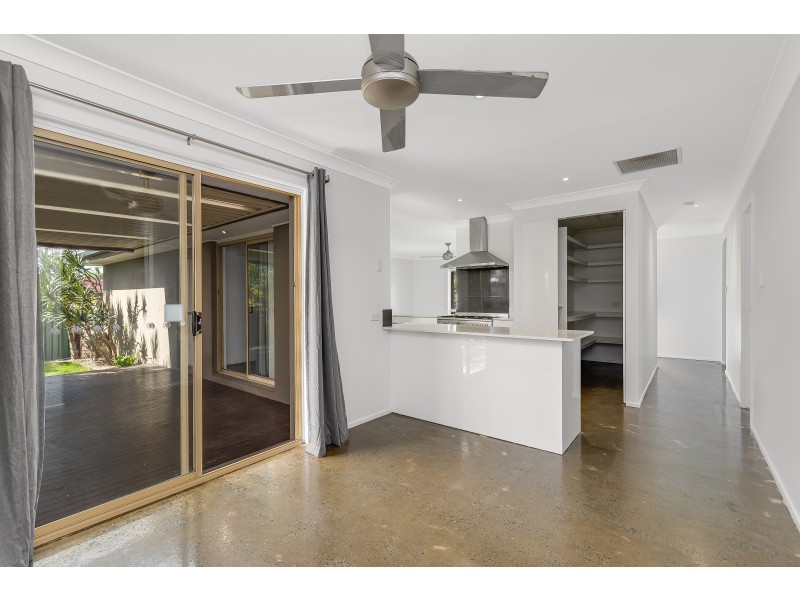 21 Bambaroo Crescent, Tweed Heads NSW 2485