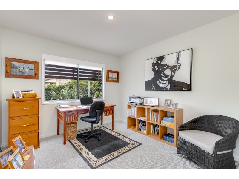 2/29 Binya Avenue, Coolangatta QLD 4225