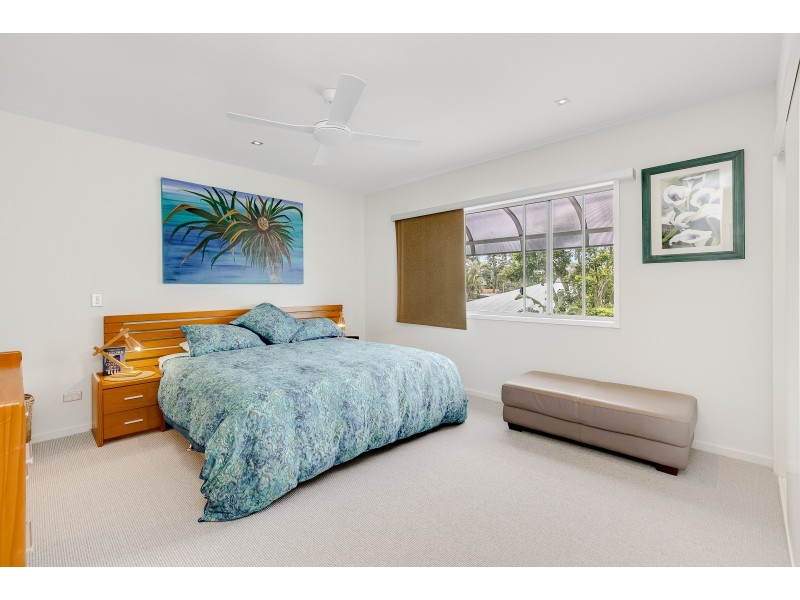 2/29 Binya Avenue, Coolangatta QLD 4225