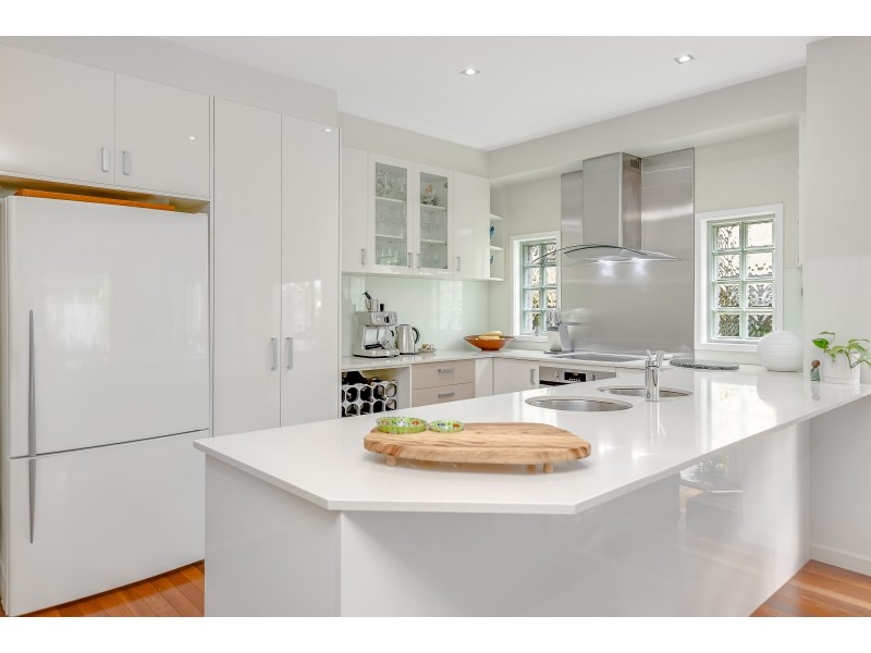 2/29 Binya Avenue, Coolangatta QLD 4225