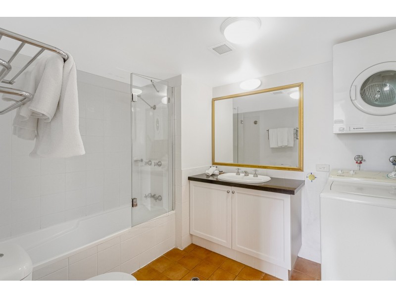 429/99 Griffith Street, Coolangatta QLD 4225